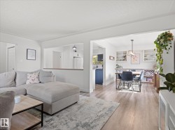 8905 157 Street NW  Edmonton, AB T5R 2A6