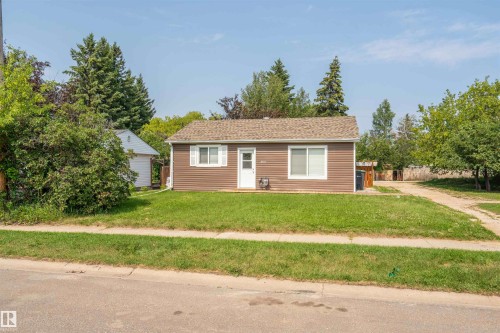 5712 50 Avenue, Cold Lake, AB - Outdoor