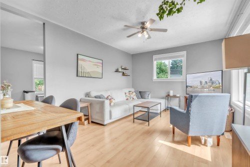 5712 50 Avenue, Cold Lake, AB - Indoor