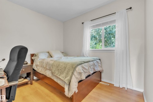 5712 50 Avenue, Cold Lake, AB - Indoor Photo Showing Bedroom