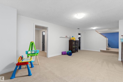3839 117 Street Nw, Edmonton, AB 