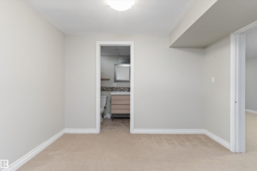 3839 117 Street Nw, Edmonton, AB 