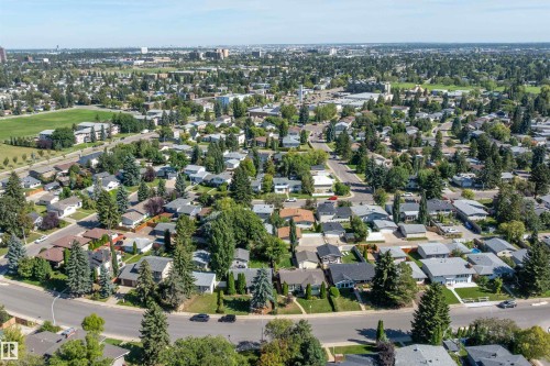 3839 117 Street Nw, Edmonton, AB 