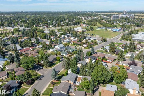 3839 117 Street Nw, Edmonton, AB 