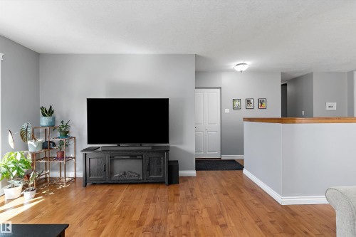 3839 117 Street Nw, Edmonton, AB 