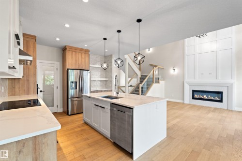 9804 223 Street Nw, Edmonton, AB 