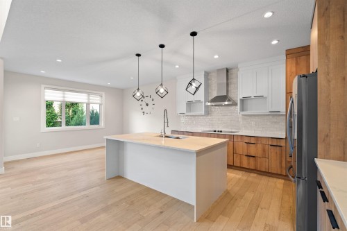 9804 223 Street Nw, Edmonton, AB 