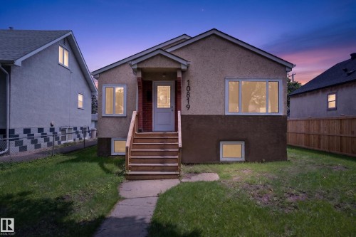 10819 92 Street Nw, Edmonton, AB 
