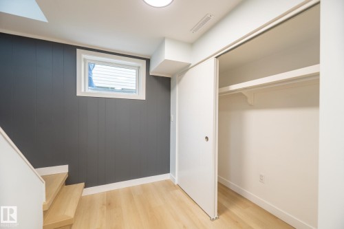 16136 109A Avenue Nw, Edmonton, AB 