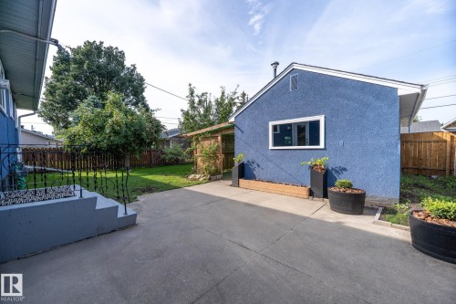 16136 109A Avenue Nw, Edmonton, AB 