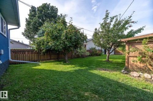 16136 109A Avenue Nw, Edmonton, AB 