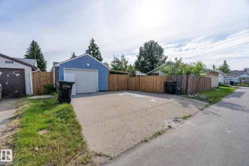 16136 109A Avenue Nw, Edmonton, AB 