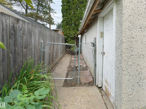 10968 75 Avenue Nw, Edmonton, AB 