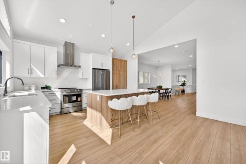 7093 Kiviaq Crescent Sw, Edmonton, AB 