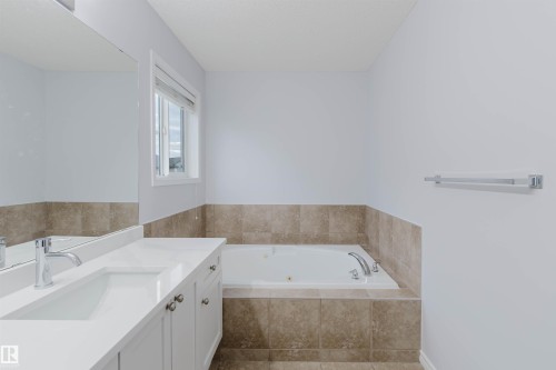 1227 115 Street Sw, Edmonton, AB 