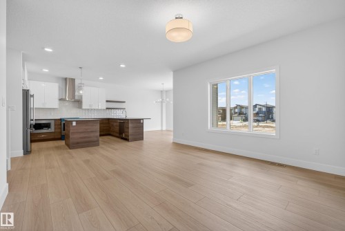 7089 Kiviaq Crescent Sw, Edmonton, AB 