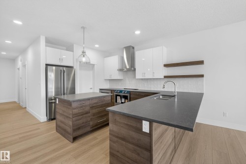 7089 Kiviaq Crescent Sw, Edmonton, AB 