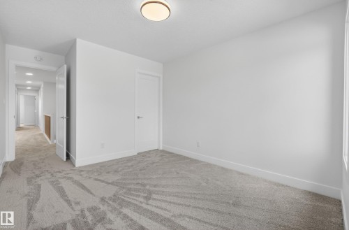 7089 Kiviaq Crescent Sw, Edmonton, AB 