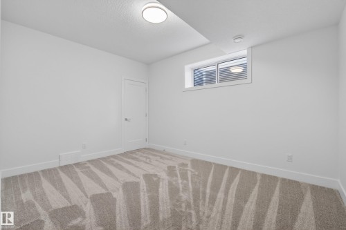 7089 Kiviaq Crescent Sw, Edmonton, AB 