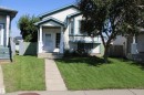 Beautiful well maintained yard - 15031 135 Street Nw, Edmonton, AB 