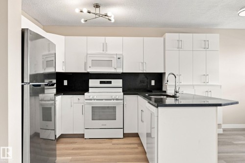 4267 24 Street Nw, Edmonton, AB 