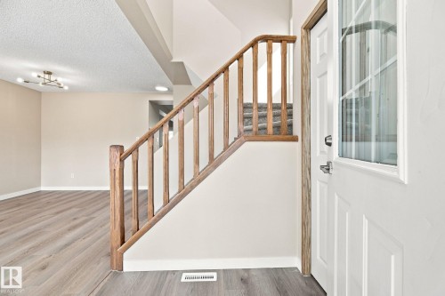 4267 24 Street Nw, Edmonton, AB 