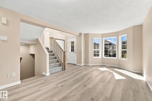 4267 24 Street Nw, Edmonton, AB 