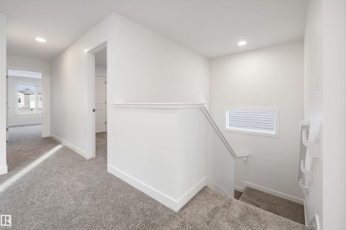 1315 11 Avenue Nw, Edmonton, AB - Indoor Photo Showing Other Room