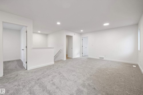 1315 11 Avenue Nw, Edmonton, AB - Indoor
