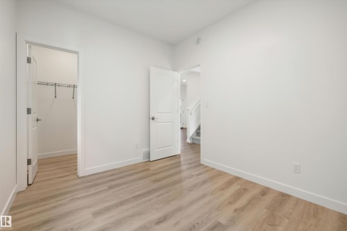 1315 11 Avenue Nw, Edmonton, AB - Indoor Photo Showing Other Room