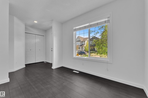 4118 6A Street Nw, Edmonton, AB 