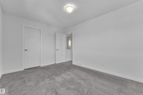 4118 6A Street Nw, Edmonton, AB 