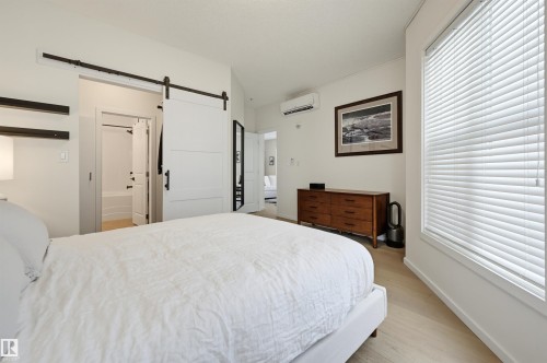 #403 9910 111 St Nw, Edmonton, AB - Indoor Photo Showing Bedroom