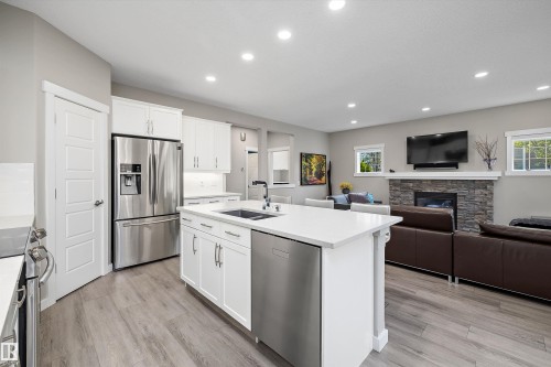 8220 Summerside Grande Boulevard Sw, Edmonton, AB 