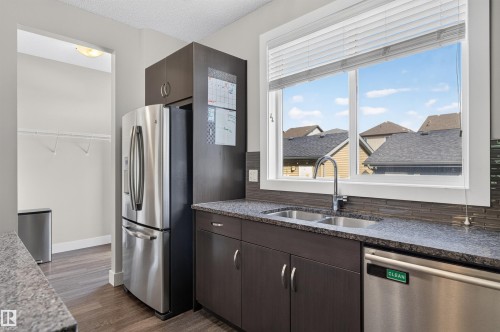 9082 Rosenthal Link Link Nw, Edmonton, AB 
