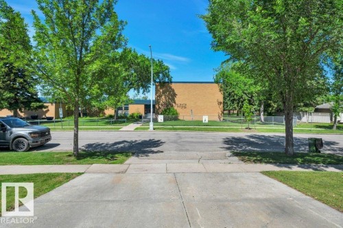 16211 78 Avenue Nw, Edmonton, AB 