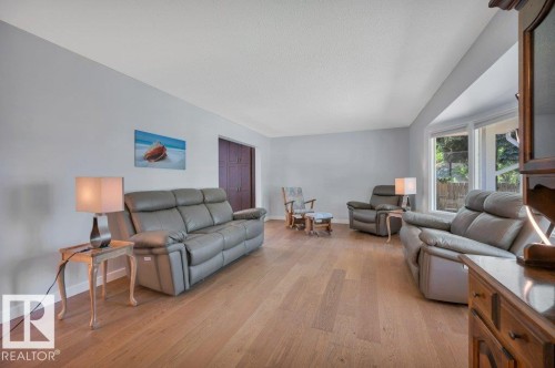 16211 78 Avenue Nw, Edmonton, AB 