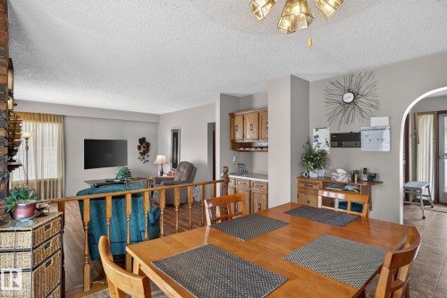 17206 111A Street Nw, Edmonton, AB 