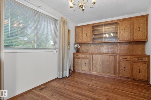 17206 111A Street Nw, Edmonton, AB 