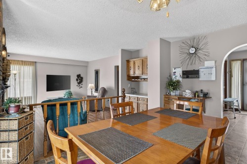 17206 111A Street Nw, Edmonton, AB 