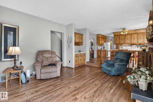 17206 111A Street Nw, Edmonton, AB 