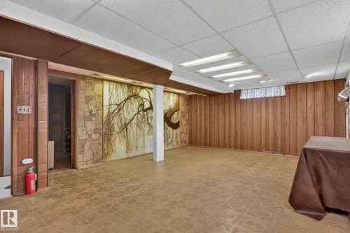 17206 111A Street Nw, Edmonton, AB 