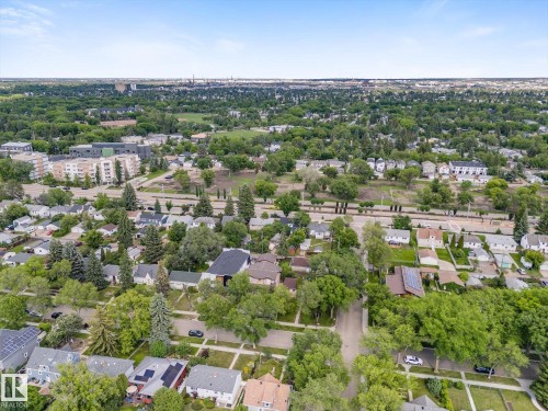 Expansive residential area with a prominent tree canopy - 9315 86 Street Nw, Edmonton, AB 