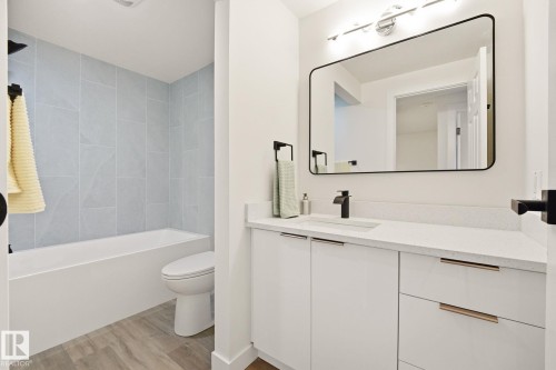 125 Woodborough Way Nw, Edmonton, AB 