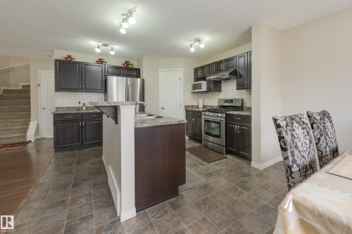 1939 118 Street Sw, Edmonton, AB 