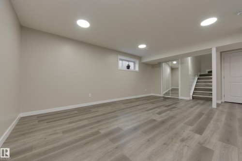 1939 118 Street Sw, Edmonton, AB 