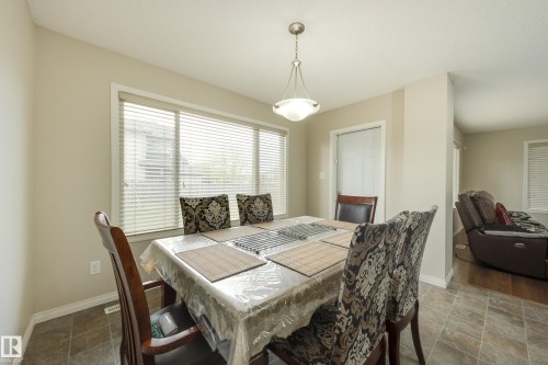 1939 118 Street Sw, Edmonton, AB 
