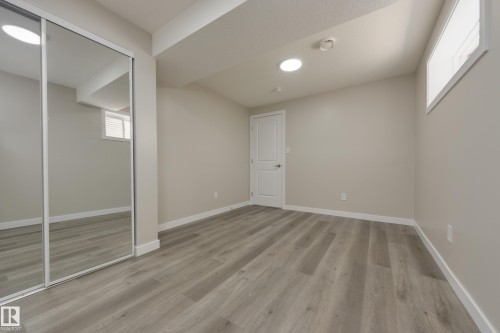 1939 118 Street Sw, Edmonton, AB 