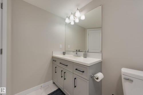 1939 118 Street Sw, Edmonton, AB 