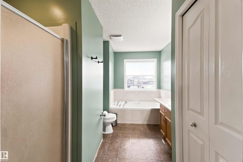 9 Halsted Court, Spruce Grove, AB 